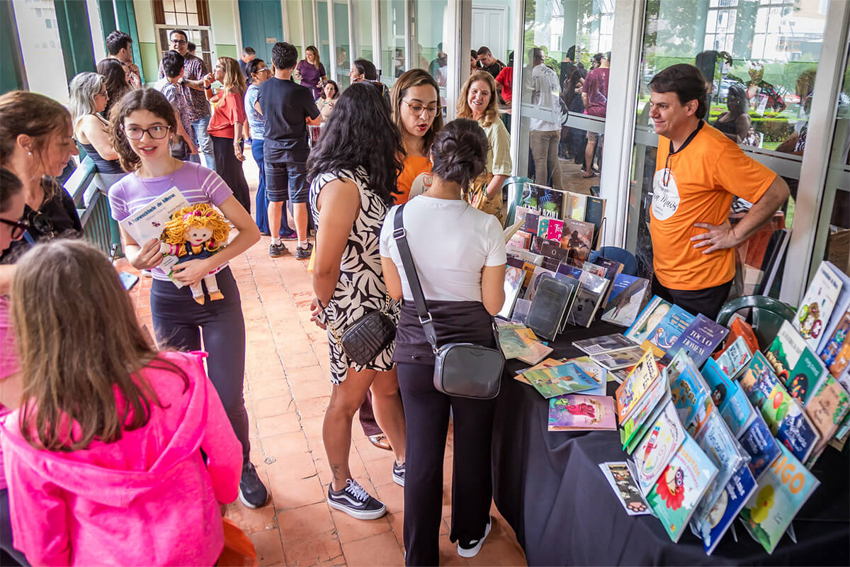feirinha de livregrafia no parque